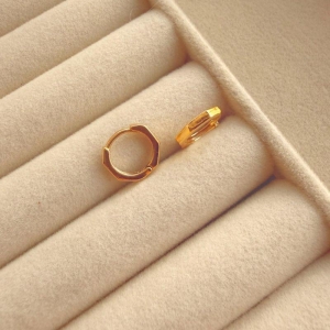 ARGOLA PEQ EM OURO - AP072605