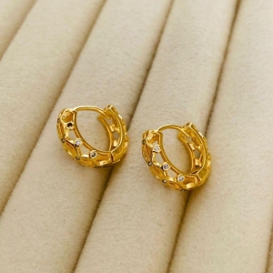 ARGOLA PEQUENA EM OURO - AP122530