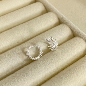 ARGOLA PEQUENA EM PRATA - AP062602