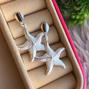 BRINCO GRANDE ESTRELA DO MAR EM PRATA - BG092506