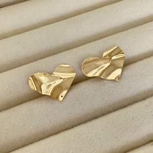 BRINCO MEDIO EM OURO - BM032618