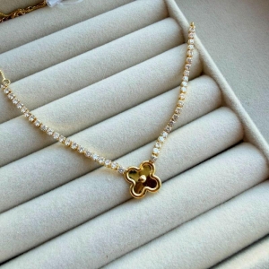 CHOKER SEMIJOIA EM OURO - CK525213