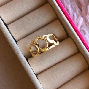 ANEL EM OURO TRÊS CORAÇÕES Nº 20 - AN092505
