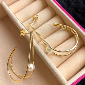 BRINCO GRANDE EM OURO - BG082505
