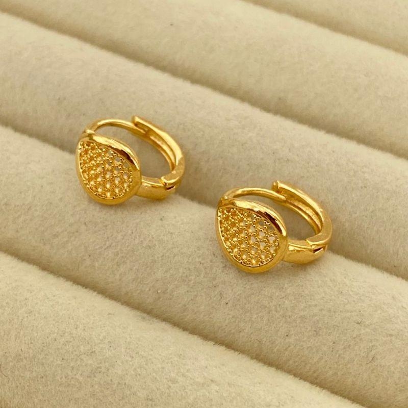 ARGOLA PEQUENA EM OURO- AP032602