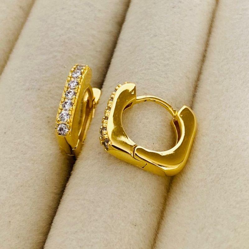 ARGOLA PEQUENA EM OURO - AP122536
