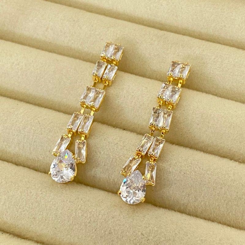 BRINCO GRANDE EM OURO - BG032603