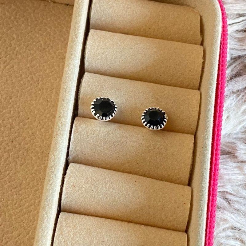 BRINCO PEQ EM PRATA - PRETO - BP082566