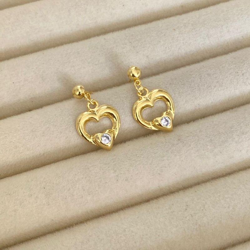 BRINCO PEQUENO EM OURO - BP062645