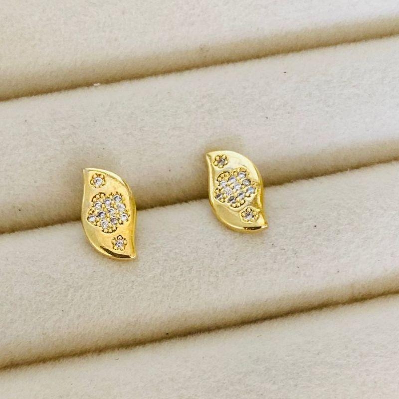 BRINCO PEQUENO EM OURO - BP112544