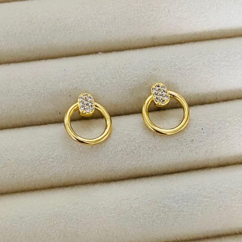 BRINCO PEQUENO EM OURO - BP112574