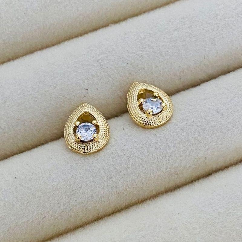 BRINCO PEQUENO EM OURO - BP122559