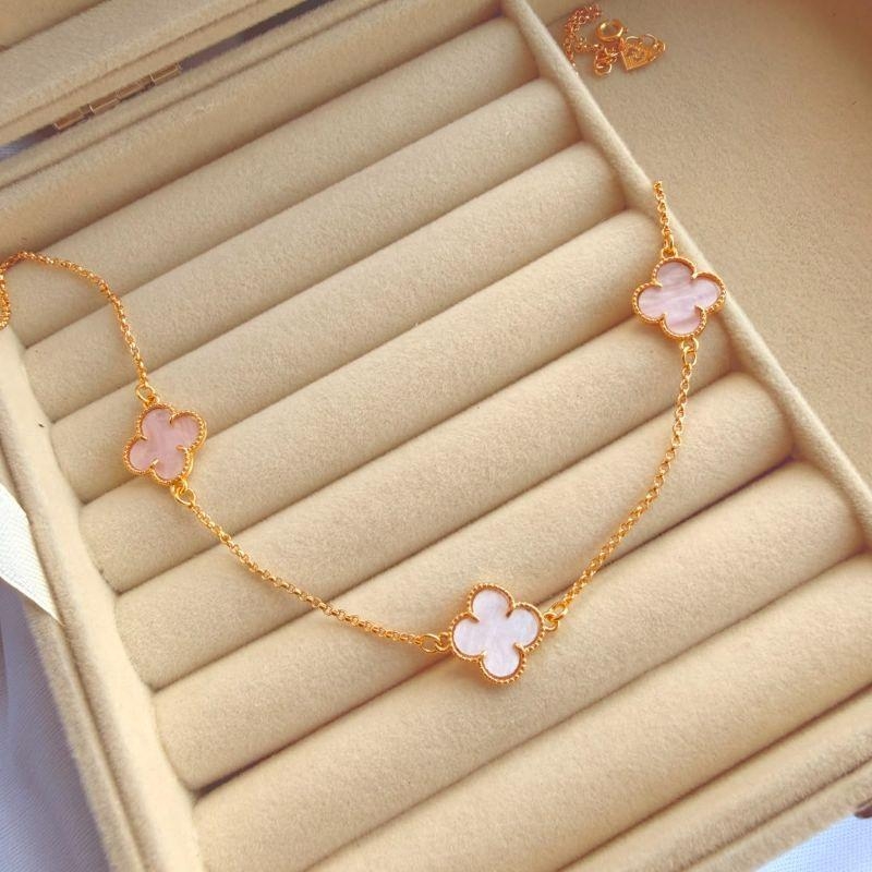 COLAR EM OURO TREVO- CL072613