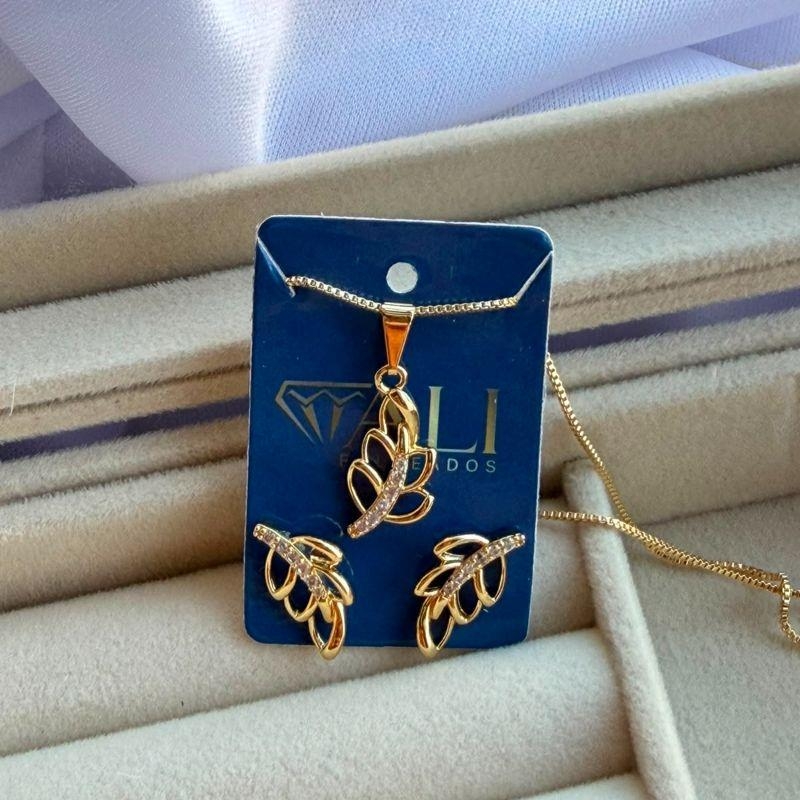 CONJUNTO SEMIJOIA EM OURO - CJ506041