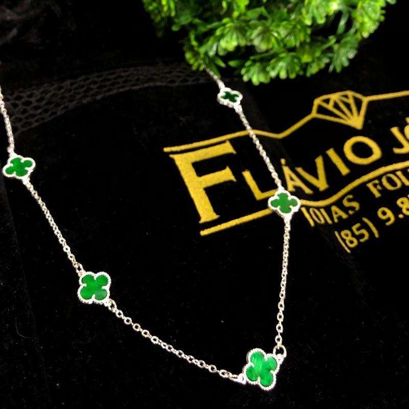 COLAR EM PRATA TREVO VERDE - CL042556