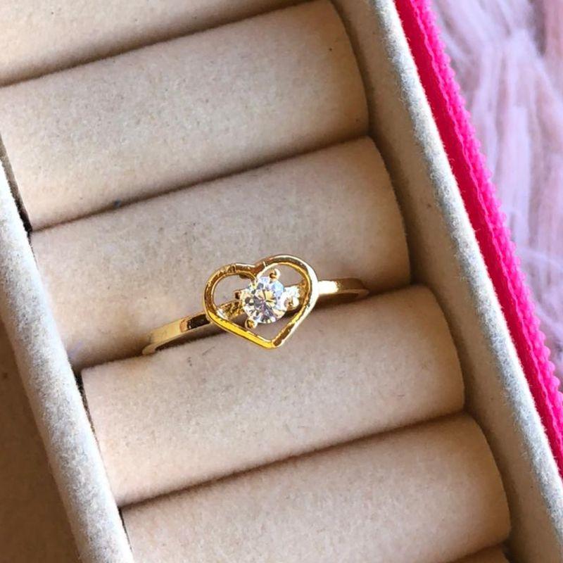 ANEL EM OURO CORAÇÃO COM PEDRINHA Nº 22 - AN092502