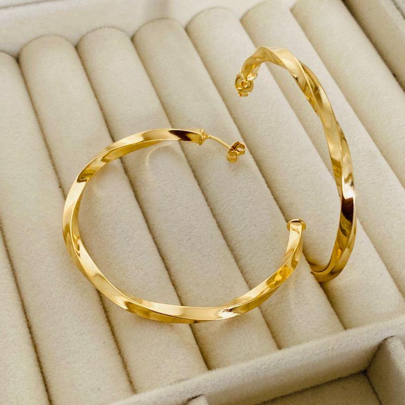 ARGOLA GRANDE EM OURO - AG122513