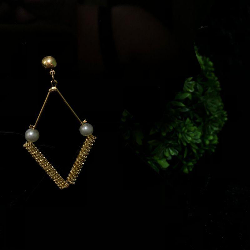 BRINCO GRANDE EM OURO - BG052516