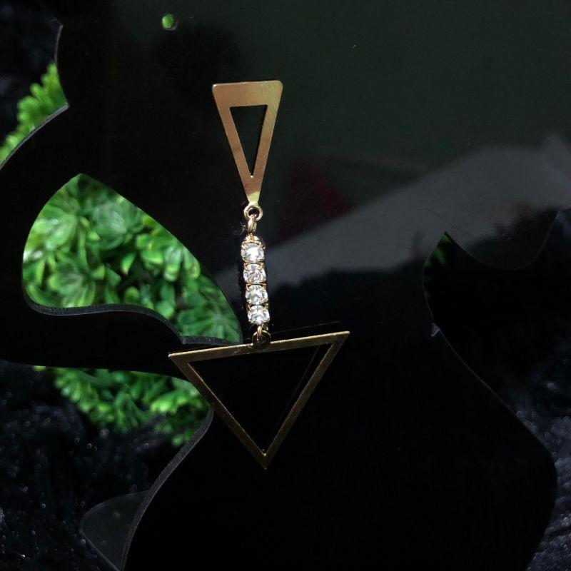 BRINCO GRANDE EM OURO - BG052541