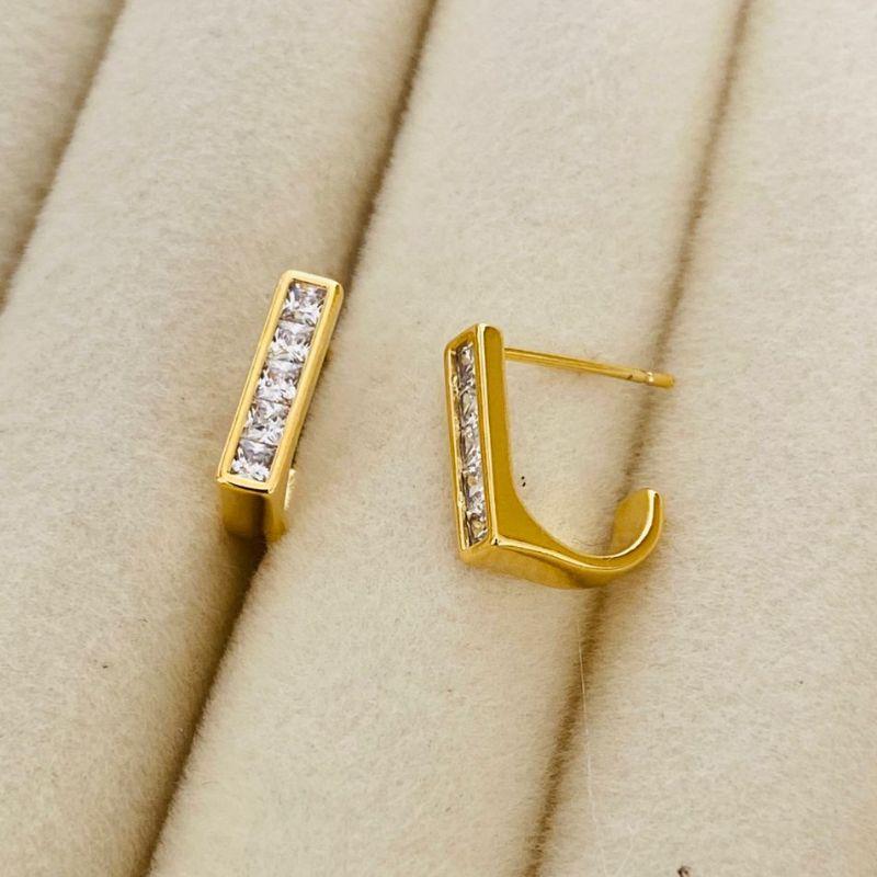 ARGOLA PEQUENA EM OURO - AP122531